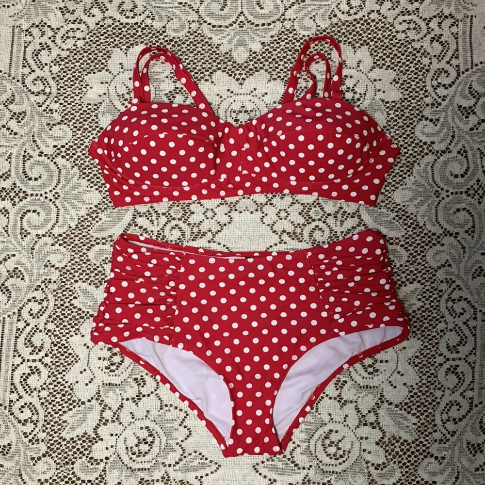 🔴⚪️High Waist Polka Dot Retro Bikini 🔴⚪️